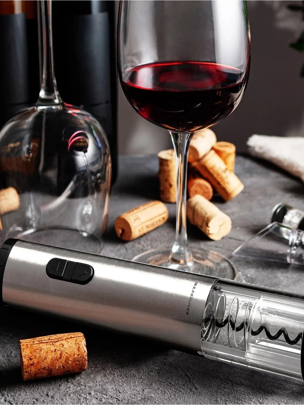 Ovente Cordless Electric Wine Opener Set